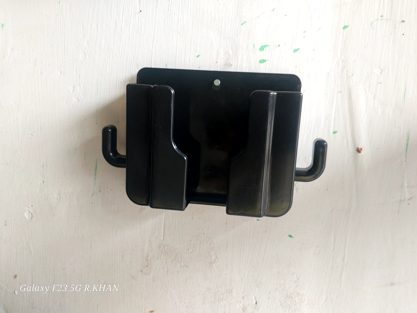 Mobile wall holder