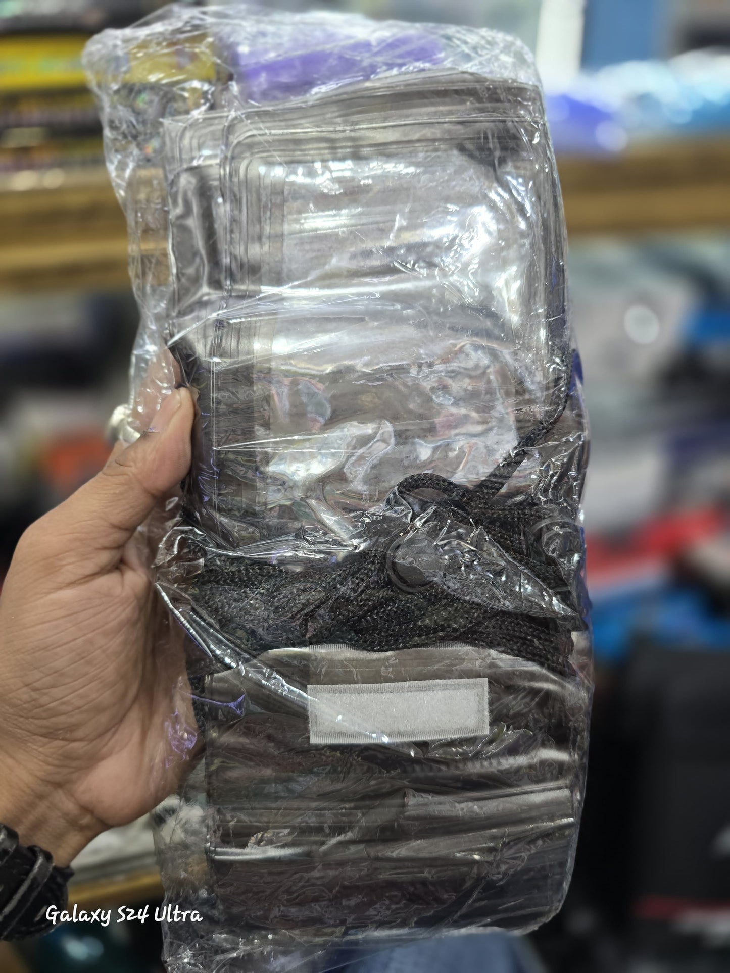 Mobile sefty pouch