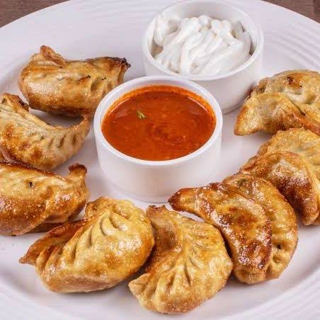 Chicken fry Momo full 10pcs